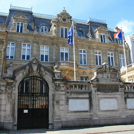 Escalille Le Voltaire Apartman *