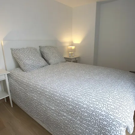 Escalille Le Voltaire *