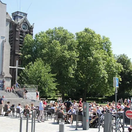 Escalille Le Voltaire * Lille