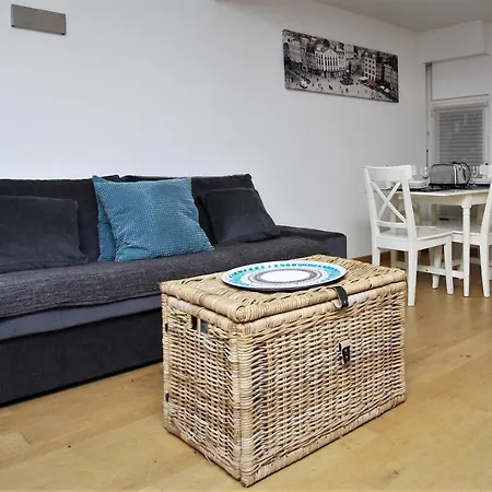Escalille Le Voltaire Apartment