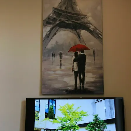 Escalille Le Voltaire リール