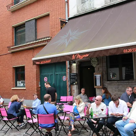 Escalille Le Voltaire