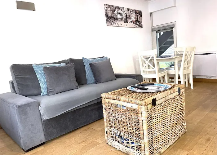 Escalille Le Voltaire Daire *