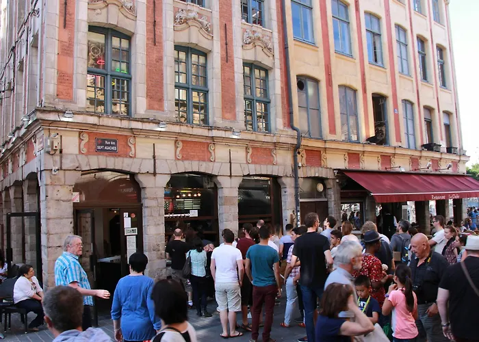 Daire Escalille Le Voltaire